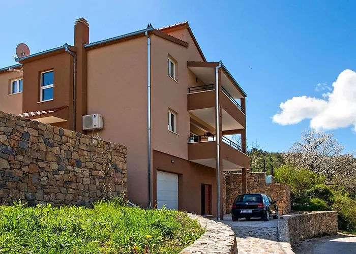 Mosor Mit Beheiztem Salzwasserpool Und Sauna By Interhome * Omiš