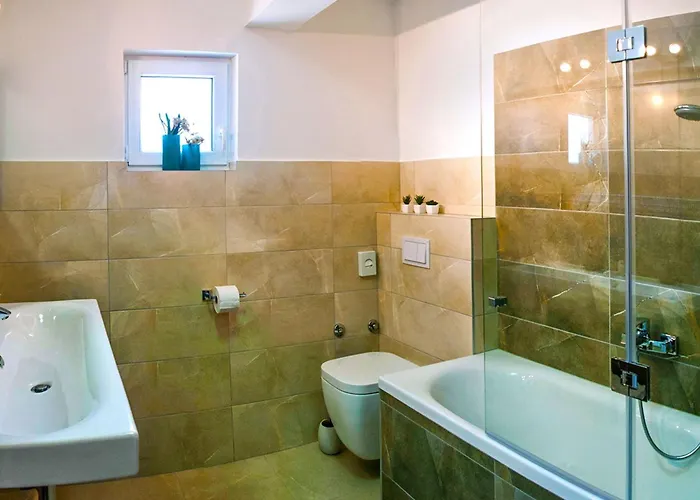 Mosor Mit Beheiztem Salzwasserpool Und Sauna By Interhome Σπίτι διακοπών *