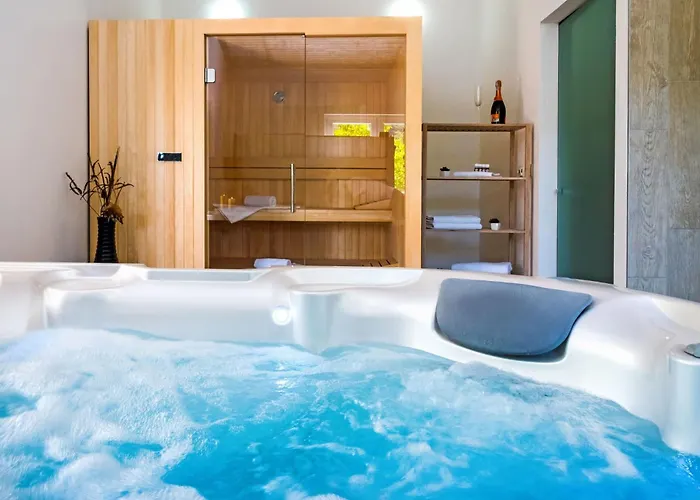 Mosor Mit Beheiztem Salzwasserpool Und Sauna By Interhome